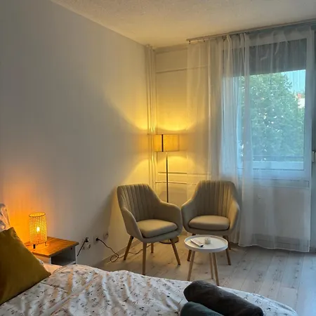Apartment Dora *
